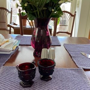 Avon Cape Cod Collection red glass sugar & Creamer serving pieces vintag…